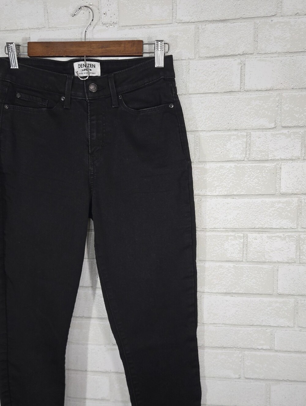 Denizen from Levi's high rise skinny jeans - Picture 7 of 16